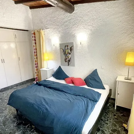 Βίλα Charmante A Porto-vecchio Avec Vue Sur La Montagne.