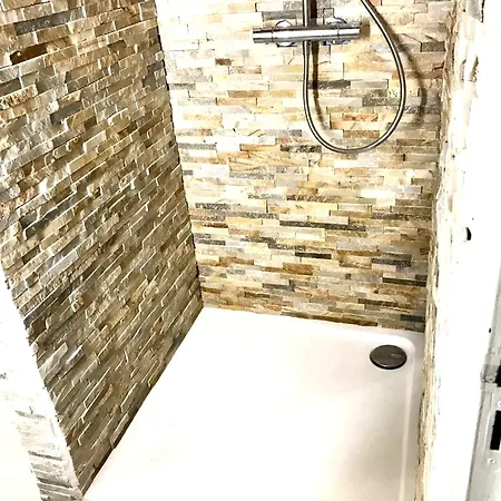 Villa Charmante A Porto-Vecchio Avec Vue Sur La Montagne. Villa *