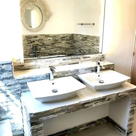 Villa Charmante A Porto-Vecchio Avec Vue Sur La Montagne.